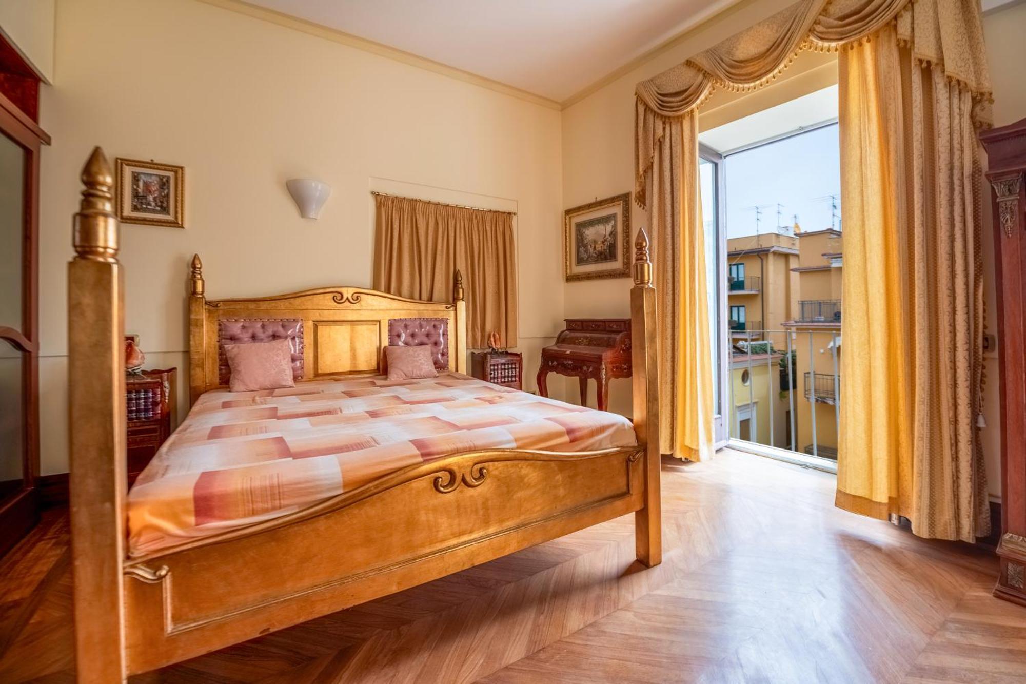 Apartmán Palazzo Ammone - Sedil Dominova Sorrento Exteriér fotografie